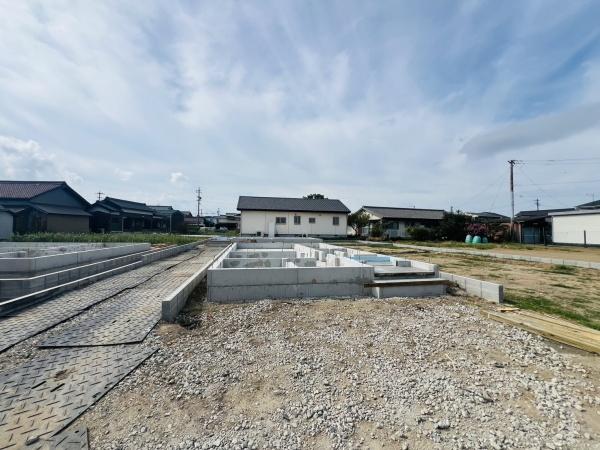 西尾市寺津町　第8　2号棟