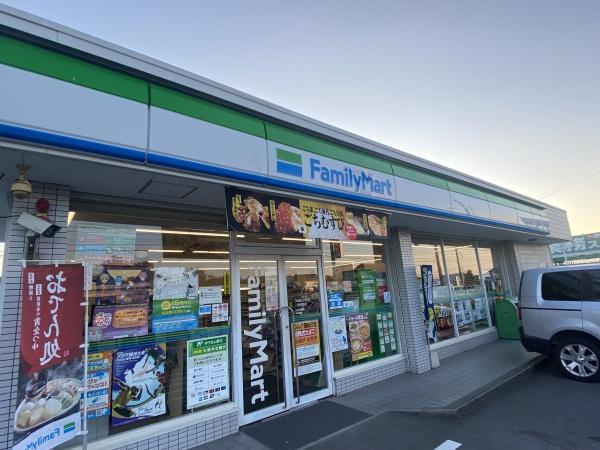 西尾市一色町野田　４号棟(ファミリーマート一色野田店)