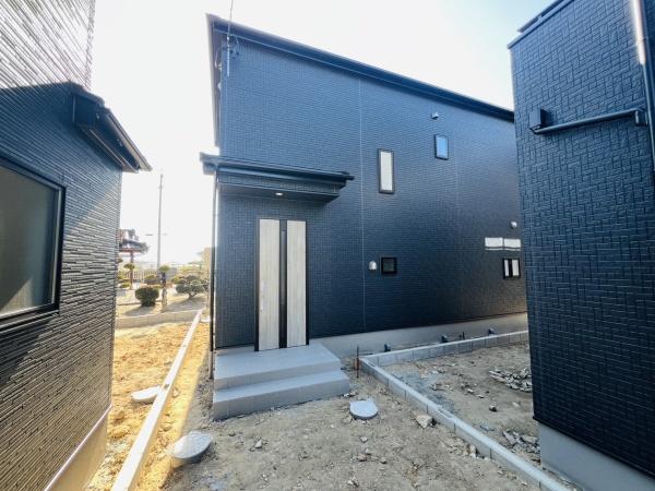 碧南市日進町２期　２号棟