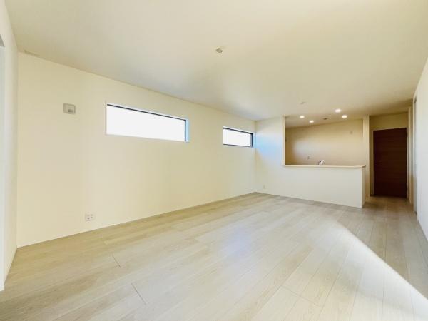 西尾第71一色町　１号棟