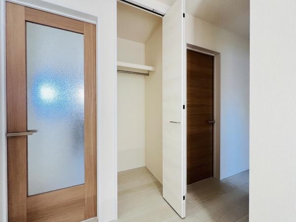 西尾第71一色町　１号棟