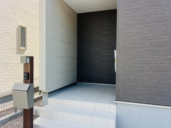 碧南第66照光町　２号棟