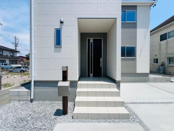 碧南第65尾城町　１号棟