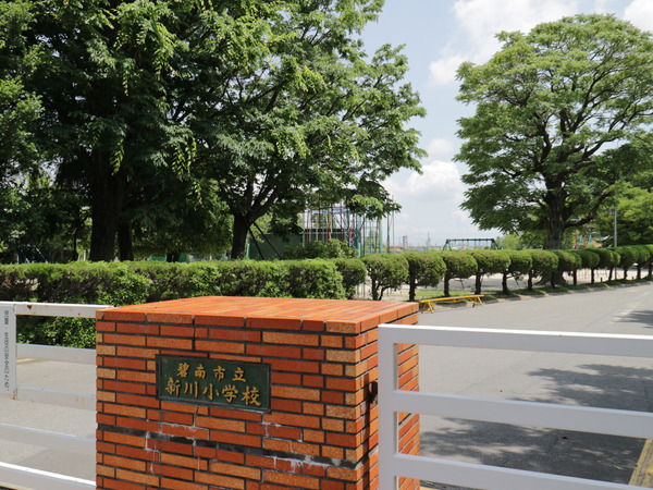 碧南市踏分町１号棟(碧南市立新川小学校)