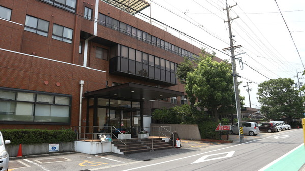 碧南市道場山町第５１号棟(医療法人愛生館小林記念病院)
