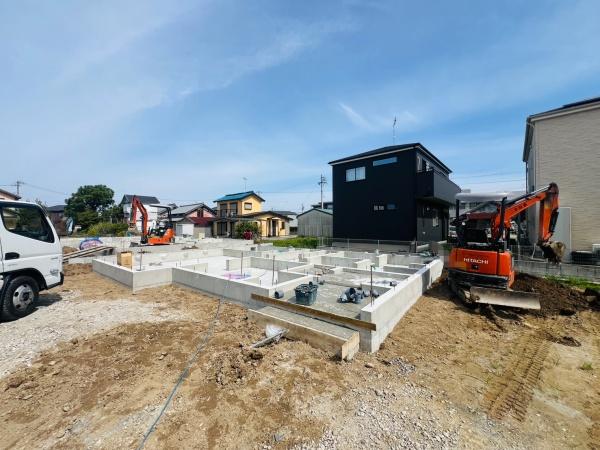 西尾市一色町松木島中切　第3　1号棟
