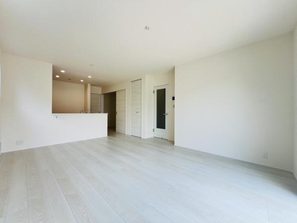 西尾第82米津町　1号棟