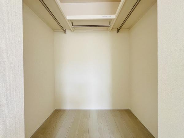 碧南市神有町１丁目　４号棟