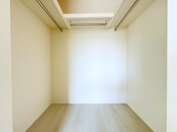 碧南市神有町１丁目　６号棟