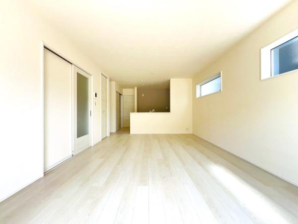 碧南市神有町１丁目　６号棟