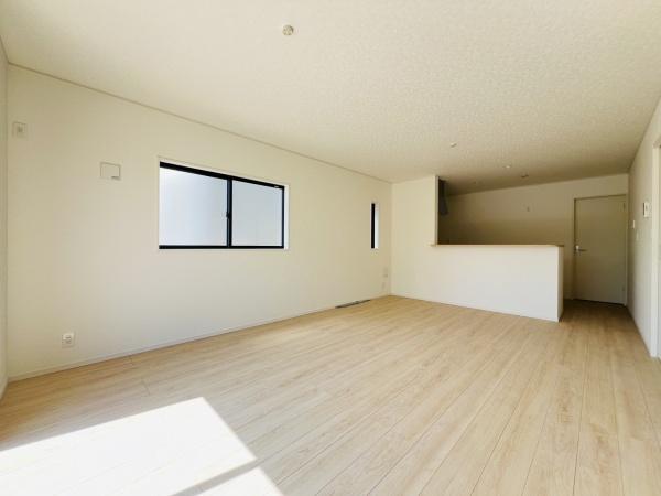 西尾市平口町　第1　2号棟