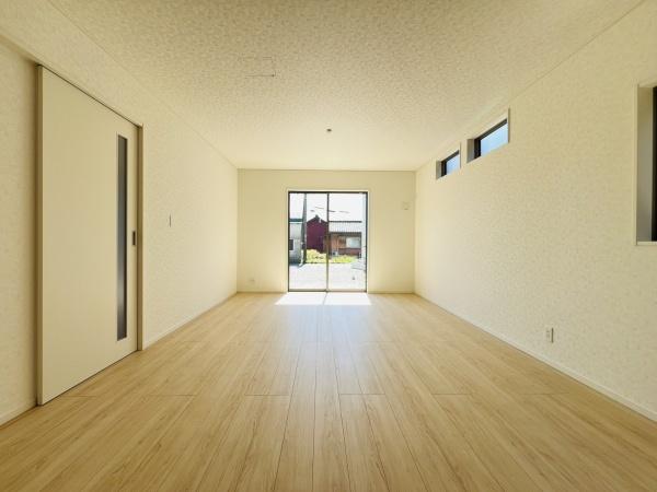 西尾市平口町　第1　4号棟