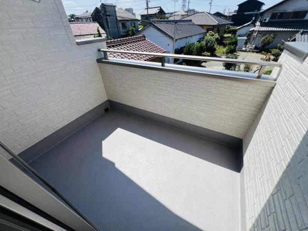 高浜市春日町　2号棟