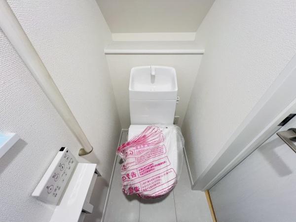 西尾市中畑町宮東22番　B号棟