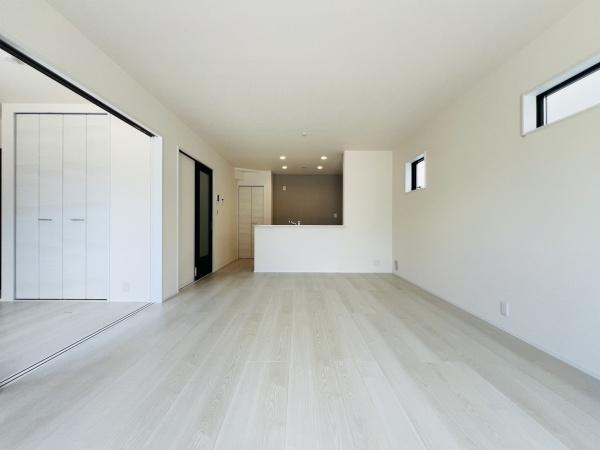 碧南市笹山町3丁目　1号棟