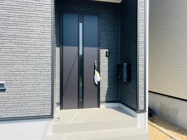 西尾市一色町一色　第27　2号棟