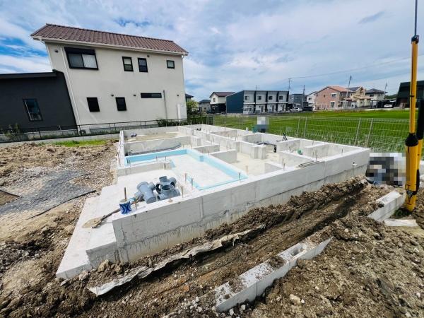 西尾市一色町一色 第27 5号棟