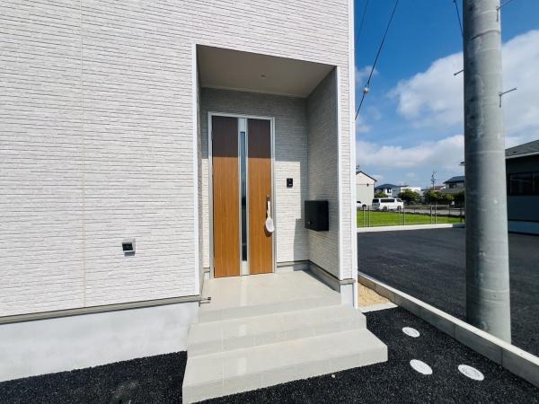 西尾市一色町一色　第27　5号棟
