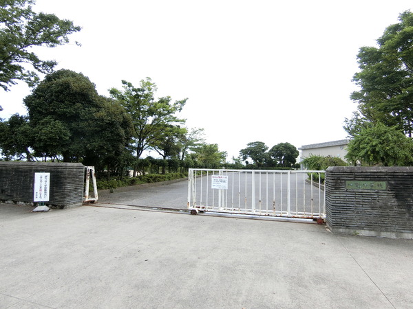 西尾市一色町松木島　第9　2号棟(西尾市立一色中学校)