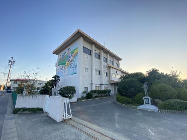 西尾市一色町松木島　第9　2号棟(西尾市立一色東部小学校)
