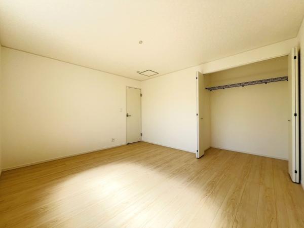 西尾市一色町松木島　第9　3号棟