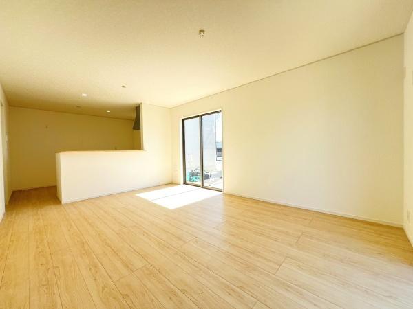 西尾市一色町松木島　第9　3号棟