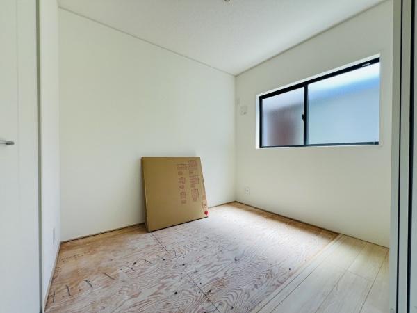 西尾市一色町松木島　第9　5号棟