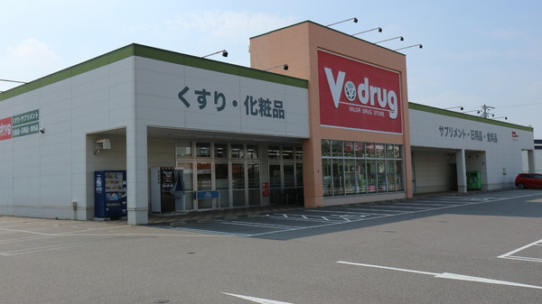 高浜市論地町13棟　6号棟(V・drug高浜店)