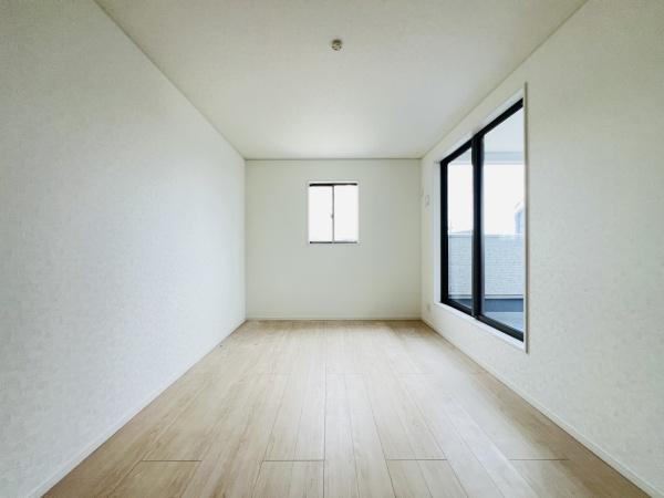 西尾市南中根町　第2　1号棟