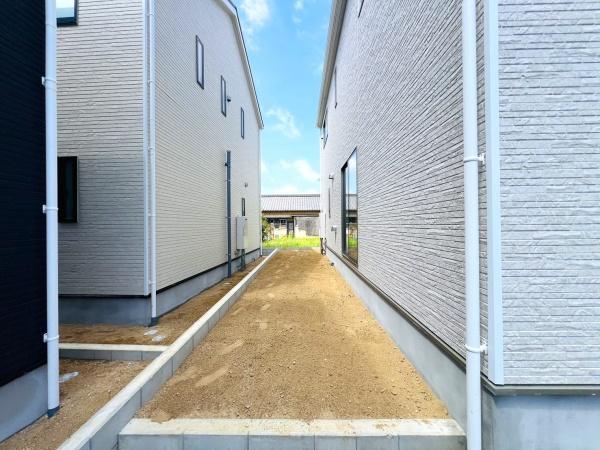 西尾市南中根町　第2　1号棟