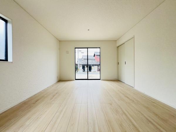 西尾市南中根町　第2　2号棟