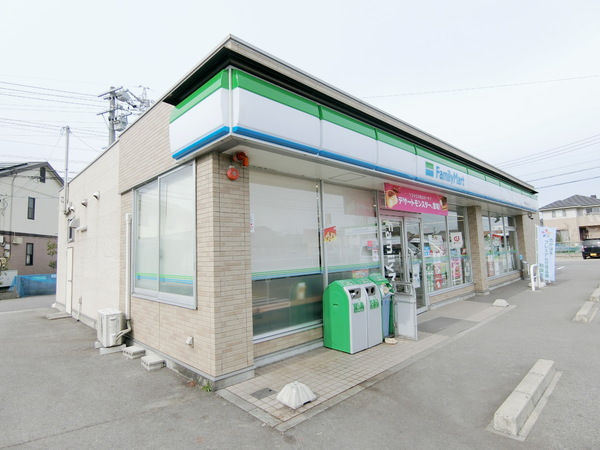 高浜第43呉竹町　1号棟(ファミリーマート高浜湯山町二丁目店)