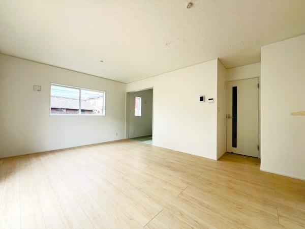 西尾市中畑町　第4　1号棟