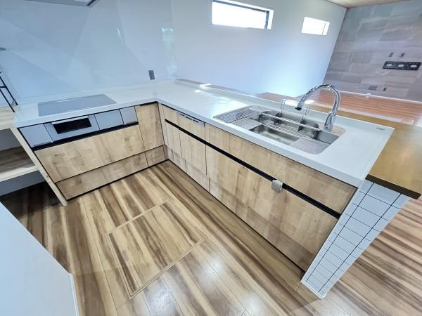 テクノビレッジ　築浅戸建て