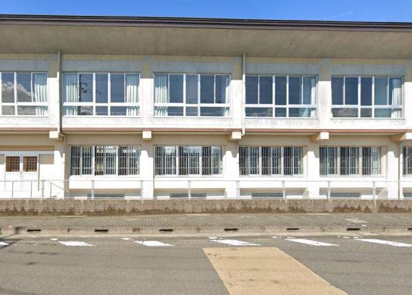 宮崎県北諸県郡三股町大字樺山2号棟1階建(三股町立三股小学校)