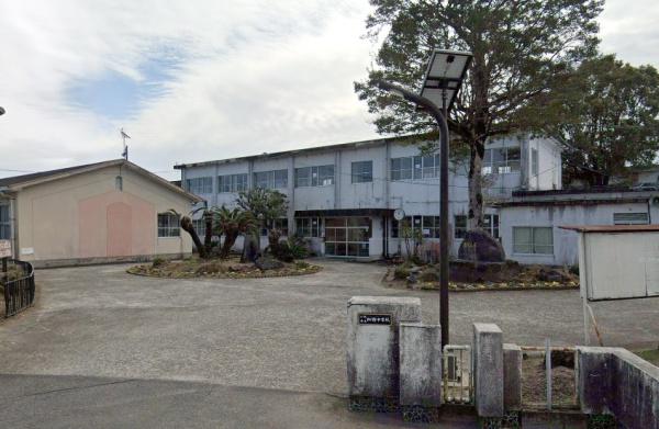 小林市細野の中古一戸建て(小林市立細野中学校)