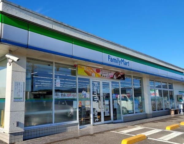 西都市三宅第1-1号棟(ファミリーマート西都穂北店)