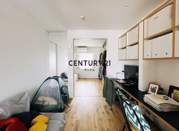 プレッソ城ヶ崎弐番館(洋室)