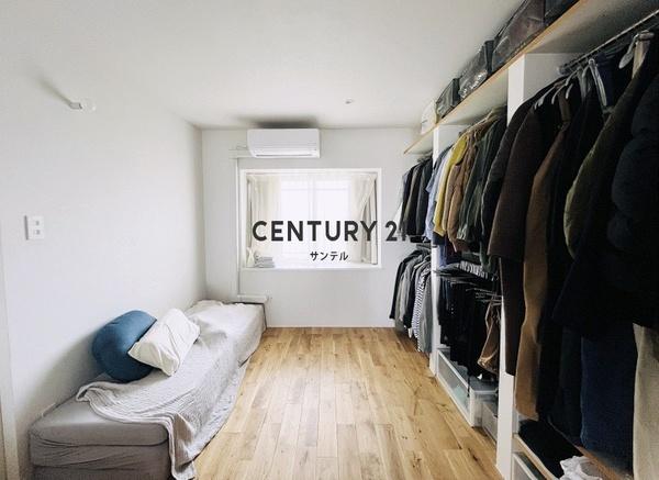 プレッソ城ヶ崎弐番館(洋室)