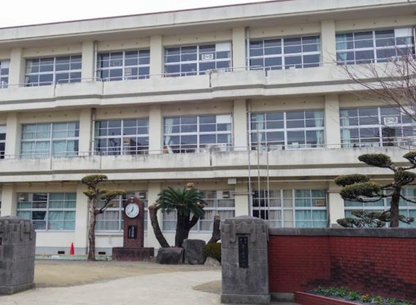 都城市若葉町　新築戸建(都城市立妻ケ丘中学校)