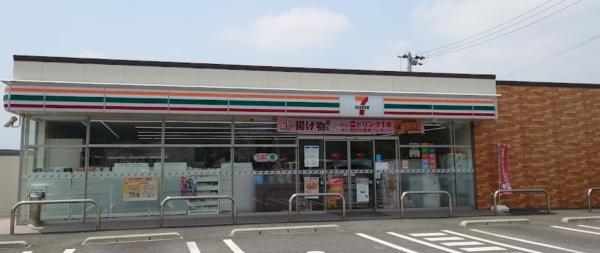 クレイドルガーデン西都市右松第1-1号棟　新築戸建(セブン-イレブン西都右松店)