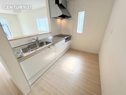 宮崎市佐土原町下那珂第5-2号棟　新築戸建