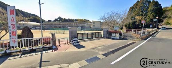 鹿児島市春山町の中古一戸建て(鹿児島市立松元中学校)