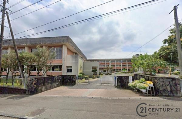 姶良市西姶良３丁目の中古一戸建て(姶良市立西姶良小学校)