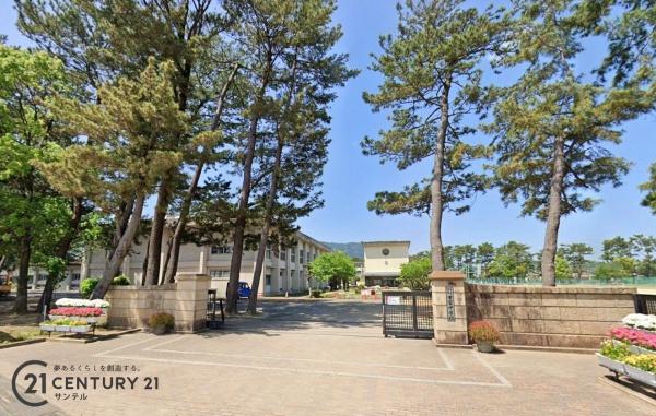 姶良市平松の中古一戸建て(姶良市立重富中学校)