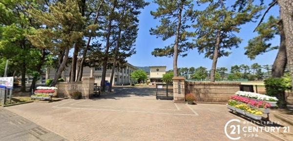 姶良市平松の中古一戸建て(姶良市立重富中学校)