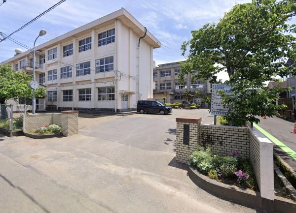 都城市年見町新築平家第1-1号棟(都城市立祝吉中学校)