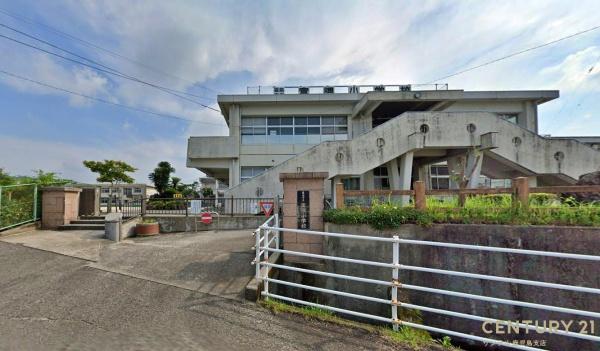 霧島市隼人町住吉の土地(霧島市立富隈小学校)