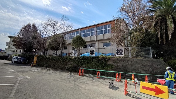 宮崎市東宮１丁目の中古一戸建て(宮崎市立国富小学校)