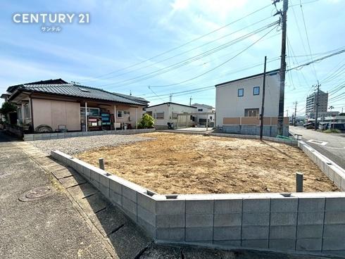 花ヶ島町三反田1期　1号棟